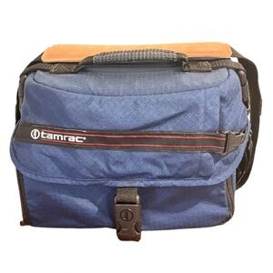 Tamrac Zoom Traveler 4 Camera Bag